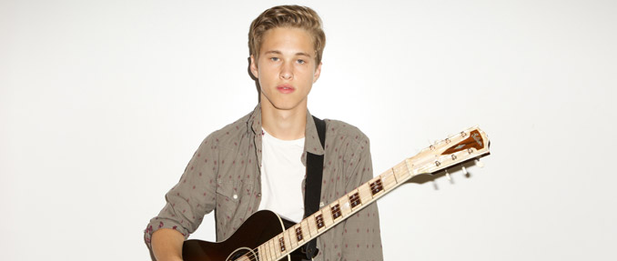 Ryan Beatty junta-se a Jackson Harris na primeira parte dos concertos de Cody Simpson